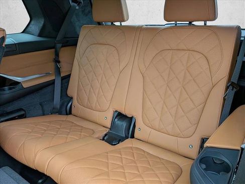 New 2026 BMW X7 xDrive40i w/ M Sport Package image 17