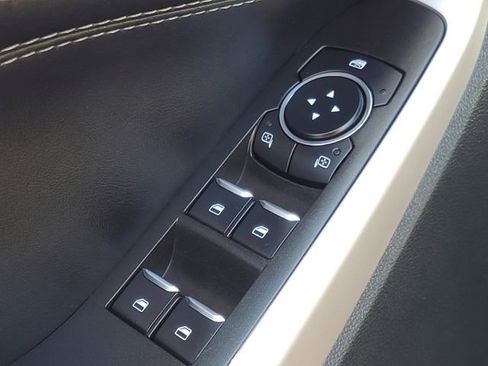 Used 2024 Ford Explorer XLT w/ Equipment Group 202A image 11