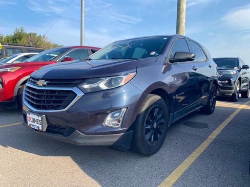 Used 2018 Chevrolet Equinox LS FWD image 17