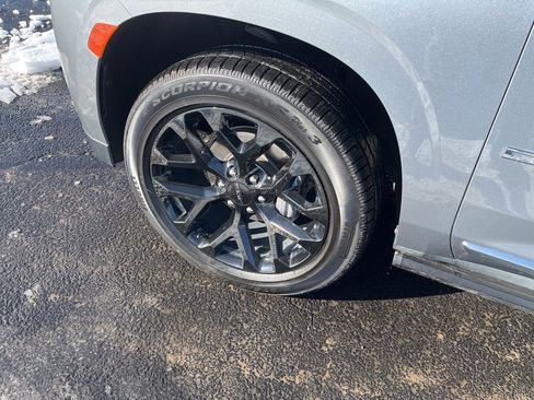 Used 2023 GMC Yukon Denali w/ Max Trailering Package image 9