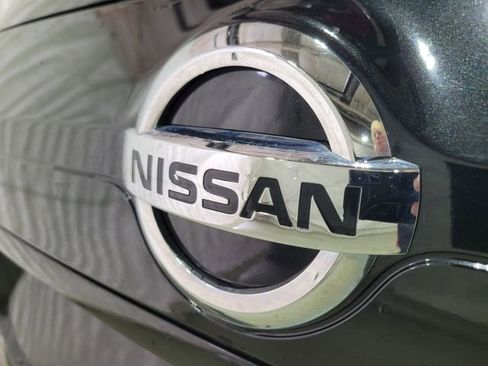 Used 2017 Nissan Rogue SV image 68