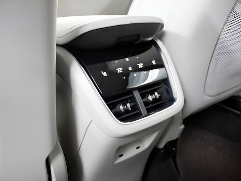 New 2025 Volvo EX90 Ultra image 29