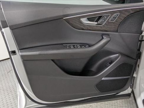 Used 2022 Audi Q8 Premium Plus image 10