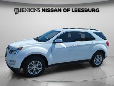 Used 2017 Chevrolet Equinox LT w/ Convenience Package image 13
