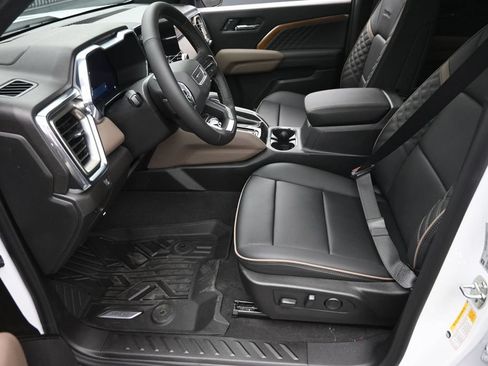 New 2026 GMC Canyon Denali AWD/4WD image 23