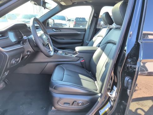 New 2026 Jeep Grand Cherokee L Limited image 21