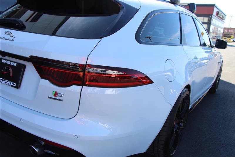 Used 2018 Jaguar XF S AWD/4WD image 55