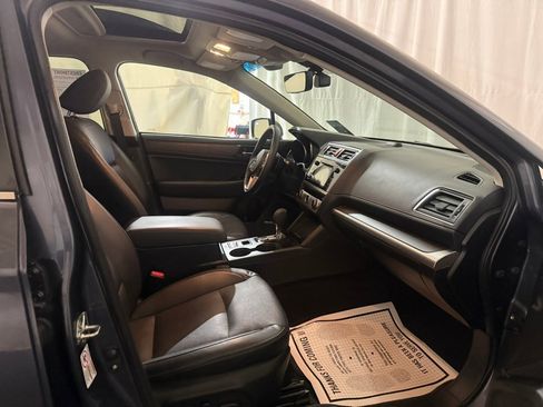 Used 2017 Subaru Outback 2.5i Limited image 26