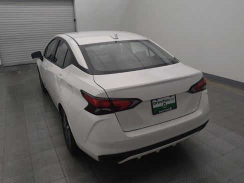 Used 2023 Nissan Versa SV FWD image 6
