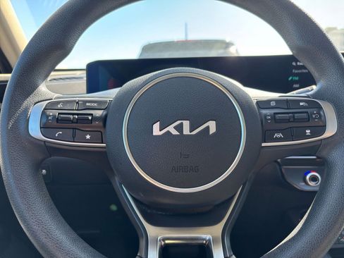 Used 2025 Kia K5 LXS image 31