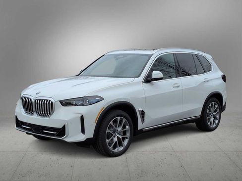 Used 2026 BMW X5 xDrive40i w/ Premium Package AWD/4WD image 4