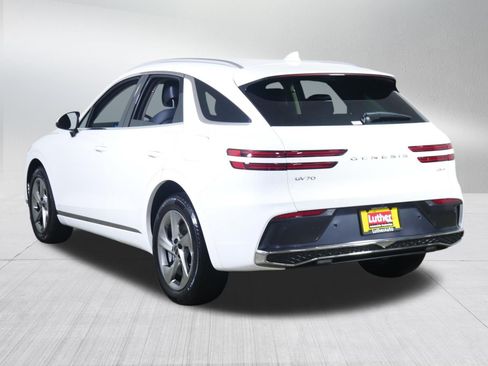 Certified 2026 Genesis GV70 2.5T AWD/4WD image 5