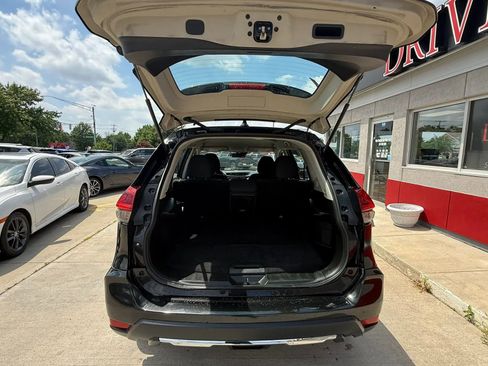 Used 2019 Nissan Rogue S AWD/4WD image 21