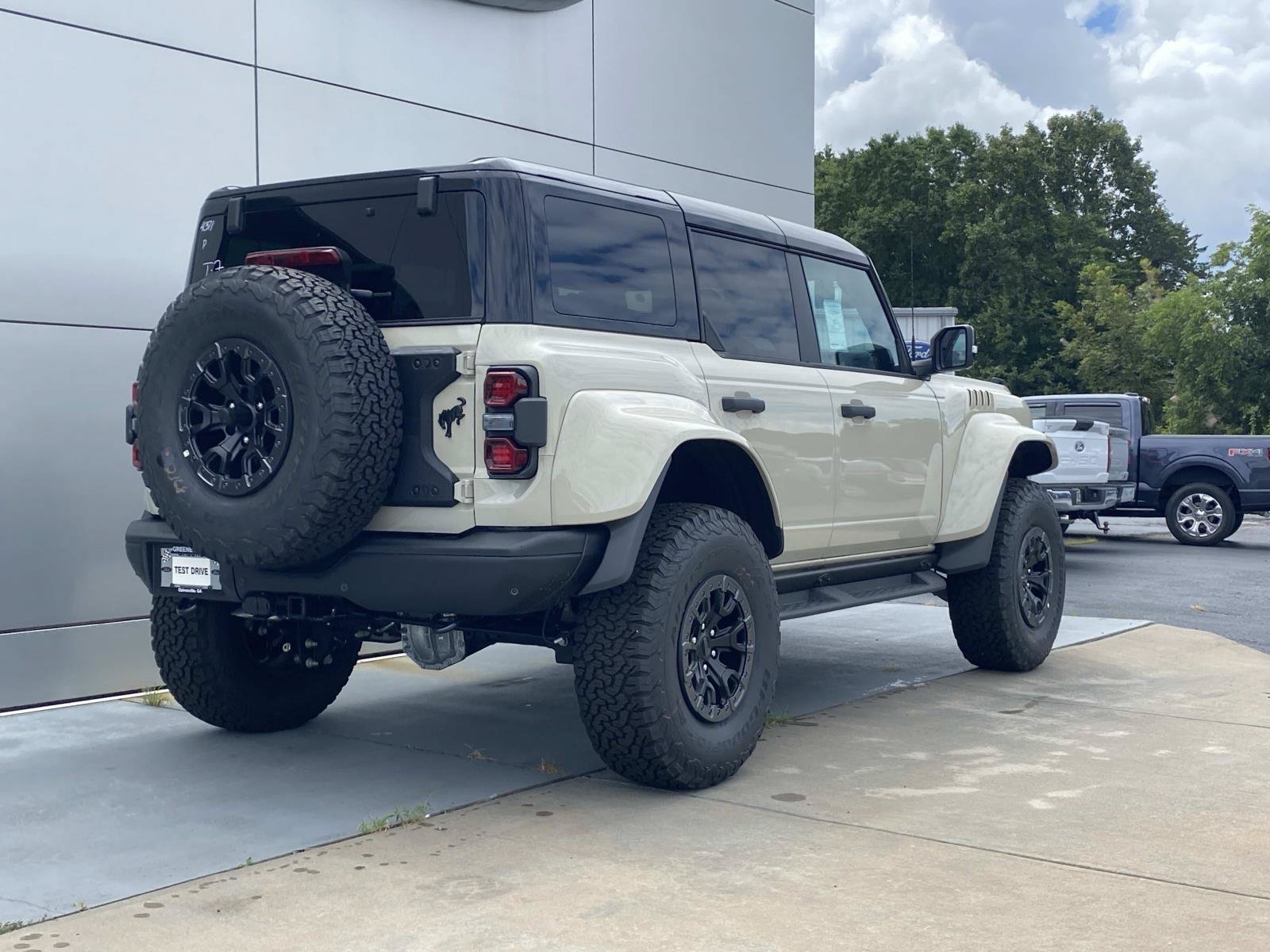 New 2026 Ford Bronco Raptor AWD/4WD image 4