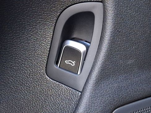 Used 2015 Audi A4 2.0T Premium Plus w/ Technology Package image 24