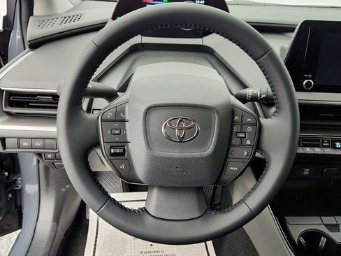 Used 2025 Toyota Prius LE image 13