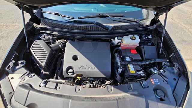 Used 2023 Chevrolet Traverse LT FWD image 19
