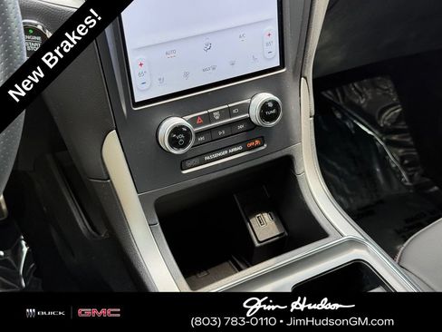 Used 2022 Ford Edge ST-Line AWD/4WD image 36