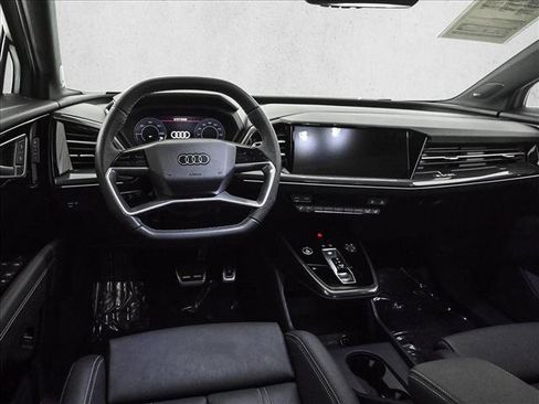 Certified 2025 Audi Q4 e-tron Premium Plus w/ Premium Plus image 19