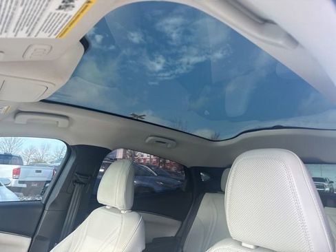 Used 2021 Ford Mustang Mach-E Premium image 9