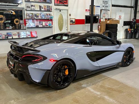 Used 2019 McLaren 600LT RWD image 21