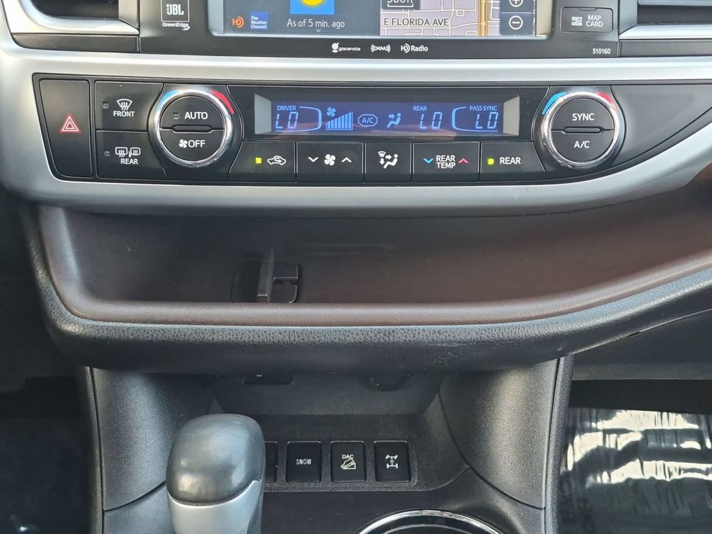 Used 2016 Toyota Highlander Limited Platinum AWD/4WD image 27