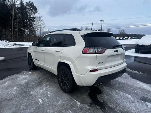 Used 2019 Jeep Cherokee High Altitude image 3