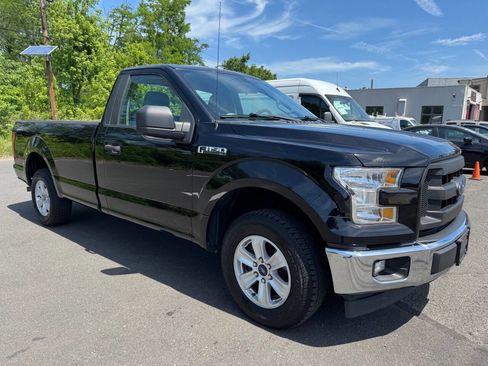 Used 2017 Ford F150 XL w/ Equipment Group 101A Mid RWD image 7