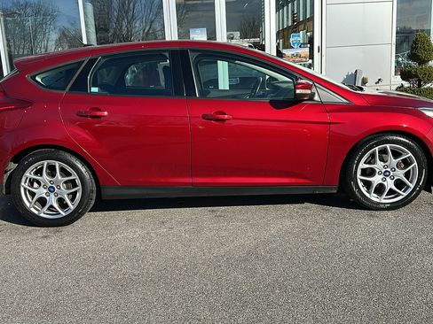 Used 2015 Ford Focus SE w/ Equipment Group 201A image 28