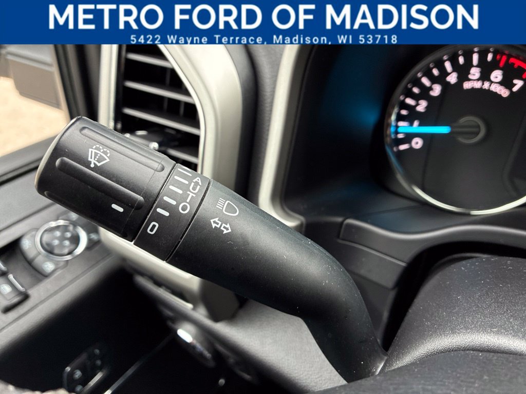 Used 2020 Ford F150 Lariat w/ Equipment Group 502A Luxury AWD/4WD image 39