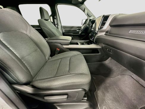 Used 2025 RAM 1500 Big Horn AWD/4WD image 32