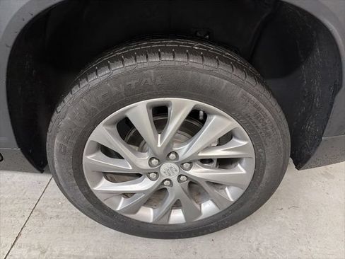 Used 2025 Buick Enclave Preferred AWD/4WD image 24