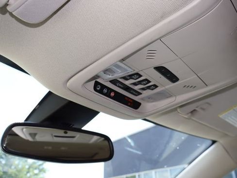 Used 2022 Buick Enclave Essence w/ Experience Buick Package FWD image 30