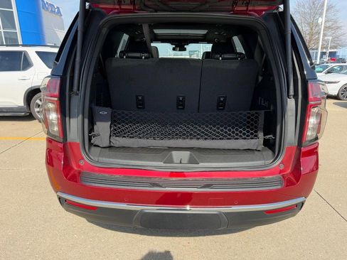 Used 2024 Chevrolet Tahoe LT w/ LT Signature Package image 4