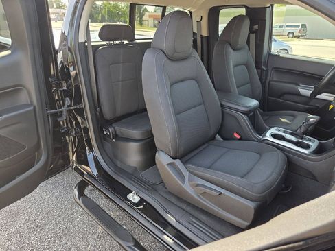 Used 2022 Chevrolet Colorado LT w/ LT Convenience Package RWD image 14