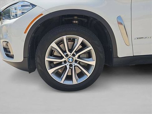 Used 2018 BMW X6 xDrive50i AWD/4WD image 21