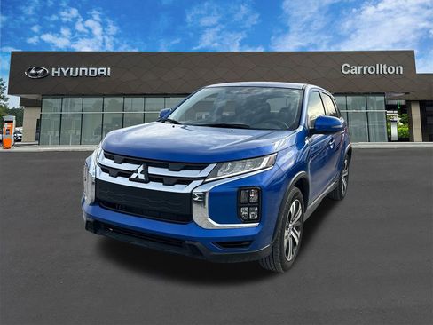 Used 2023 Mitsubishi Outlander Sport ES image 1