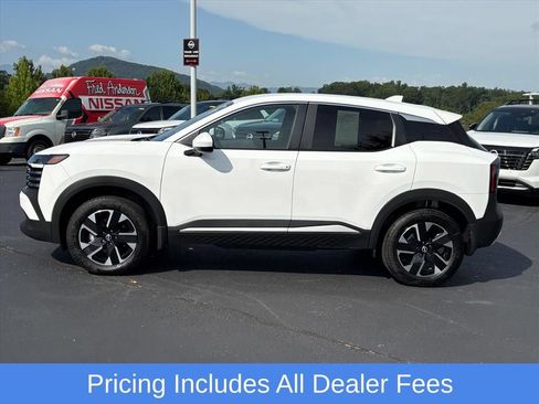 Certified 2025 Nissan Kicks SV AWD/4WD image 5