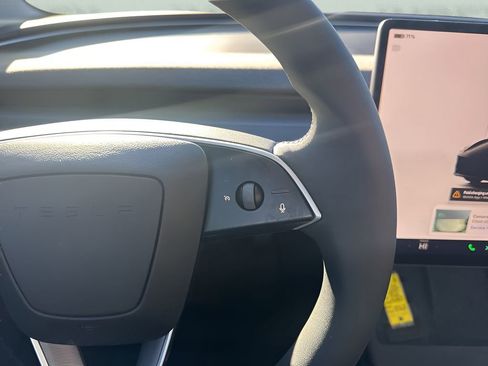 Used 2025 Tesla Model 3 Long Range image 17