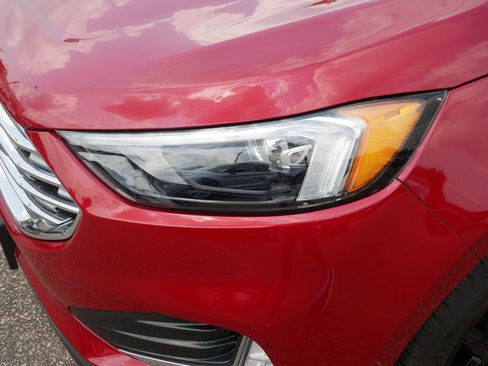 Certified 2022 Ford Edge SEL w/ Convenience Package AWD/4WD image 16
