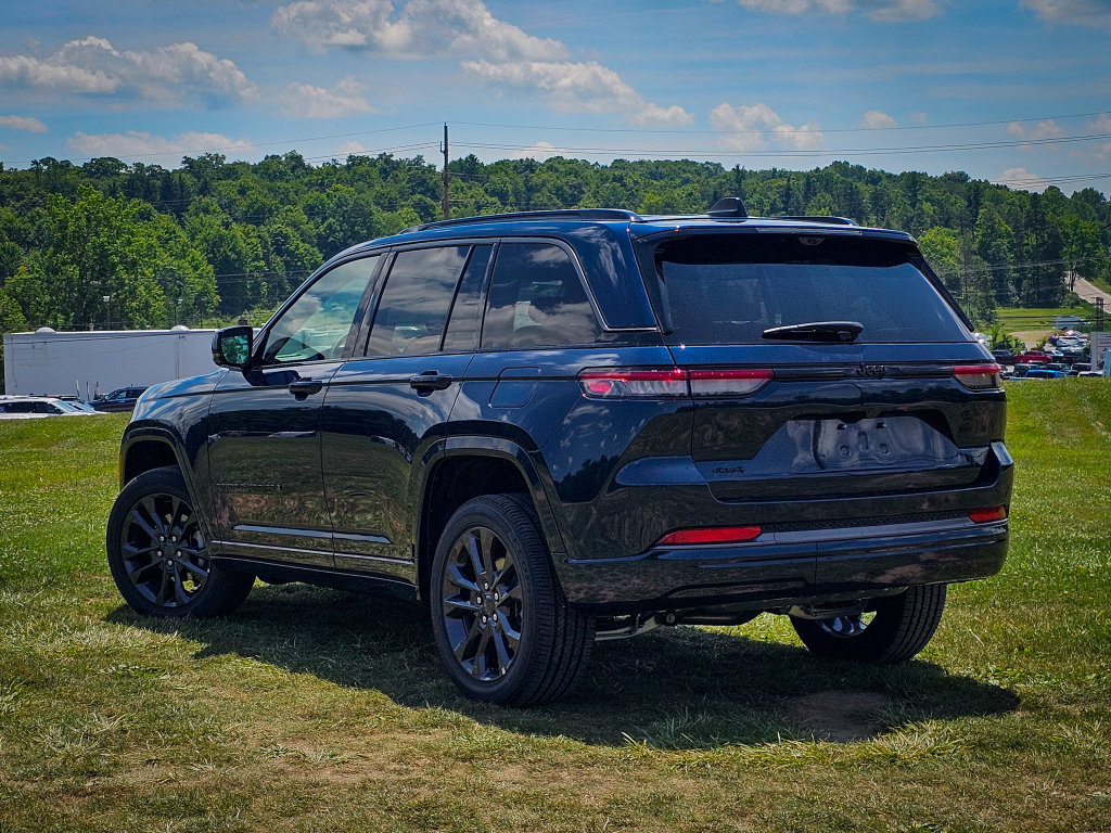 New 2026 Jeep Grand Cherokee Limited AWD/4WD image 5