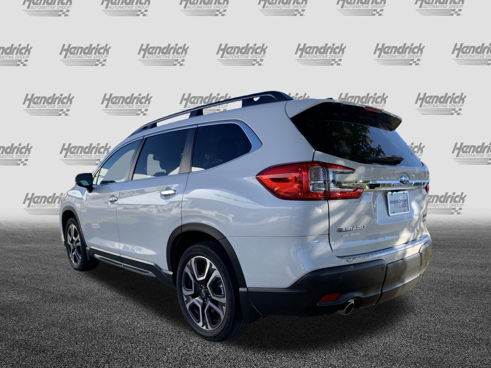 Used 2025 Subaru Ascent Touring w/ Popular Package #1 AWD/4WD image 8