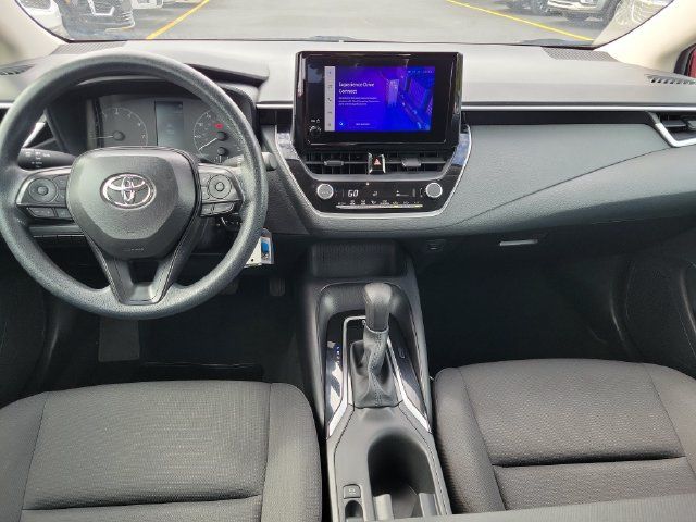Used 2025 Toyota Corolla LE FWD image 21