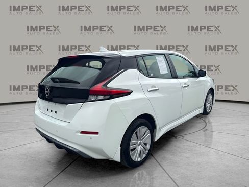 Used 2023 Nissan Leaf S FWD image 3