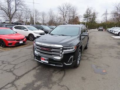 Used 2023 GMC Acadia SLT w/ Preferred Package