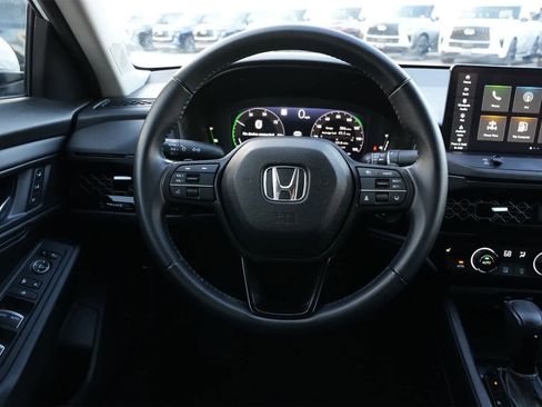Used 2023 Honda Accord EX-L image 9