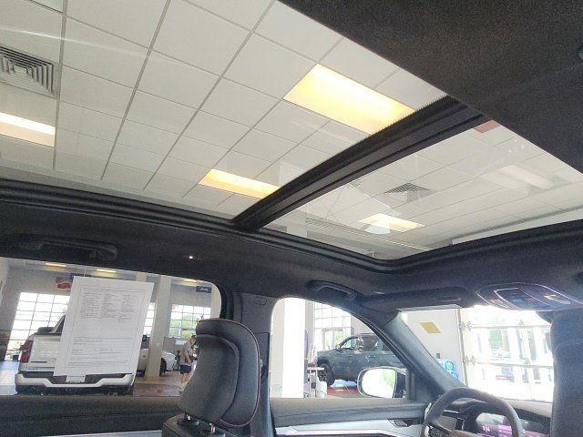 Used 2024 Jeep Wagoneer Launch Edition AWD/4WD image 30