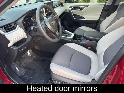 Used 2024 Toyota RAV4 XLE image 17