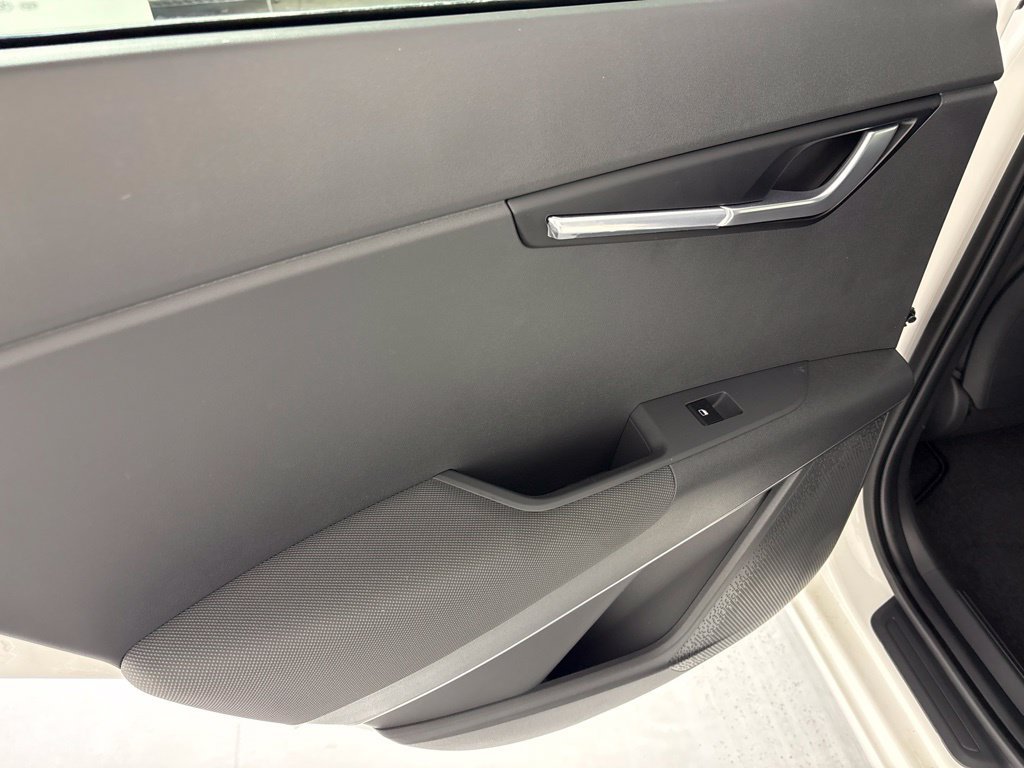New 2026 Kia Niro Wind FWD image 22