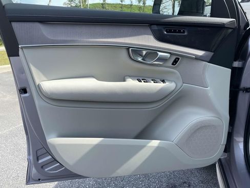 New 2026 Volvo XC90 B6 Ultra w/ Protection Package Premier image 6